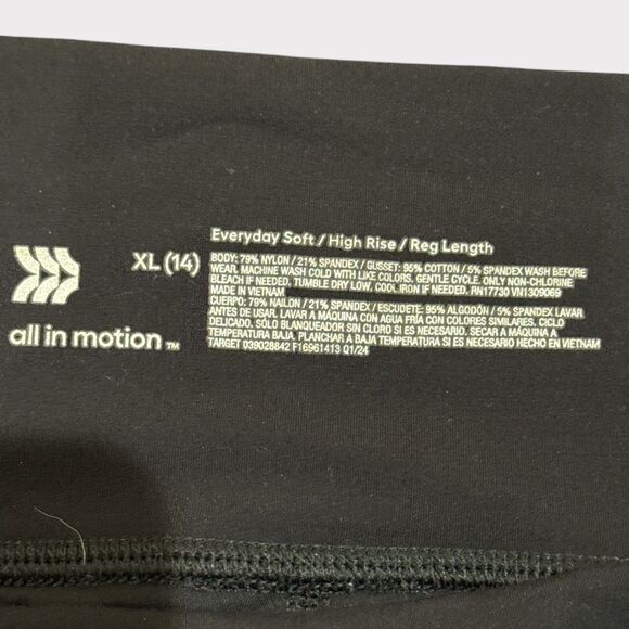 All In Motion Everyday Soft High-Rise Flare Pants – Girls’ Size XL (14) - Picture 2 of 2